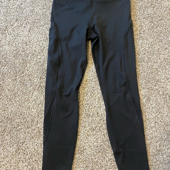 All in Motion Black Performance Leggings featuring side phone pockets. Size M - Picture 2 of 5